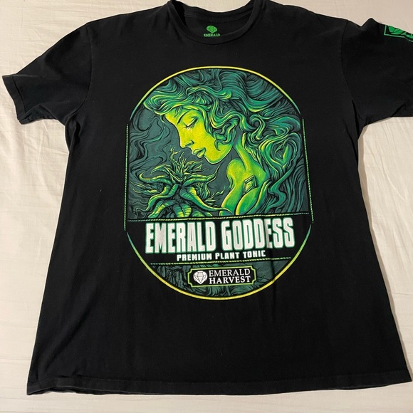 Emerald Goddess Tee - Picture 1 of 3